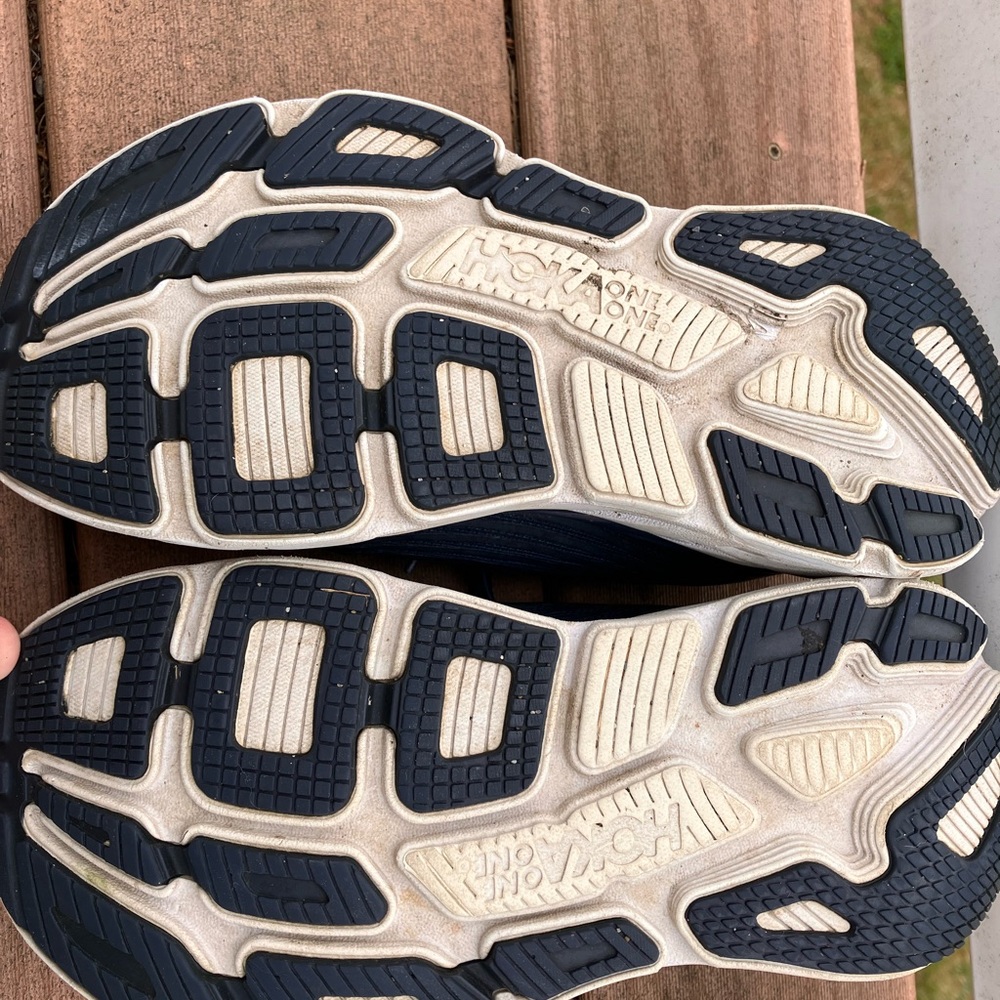 Hoka Bondi 6 Navy and Peach Athletic Shoes - Picture 6 of 7